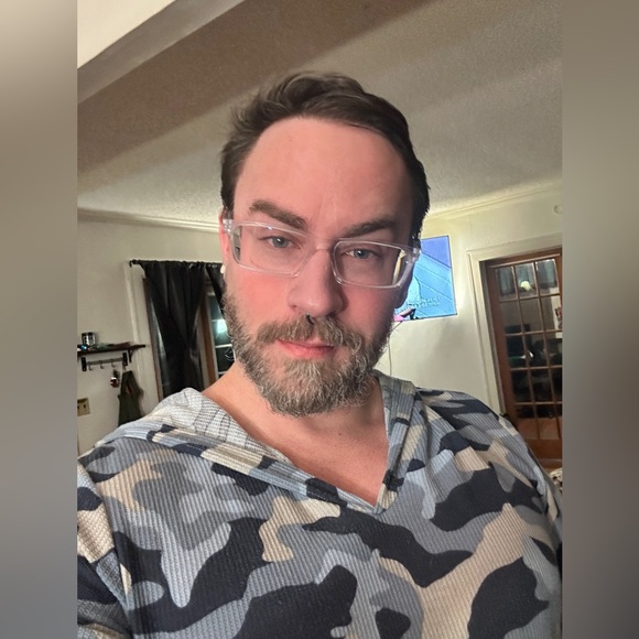 Meet your Posher, Cole - Picture 13 of 16